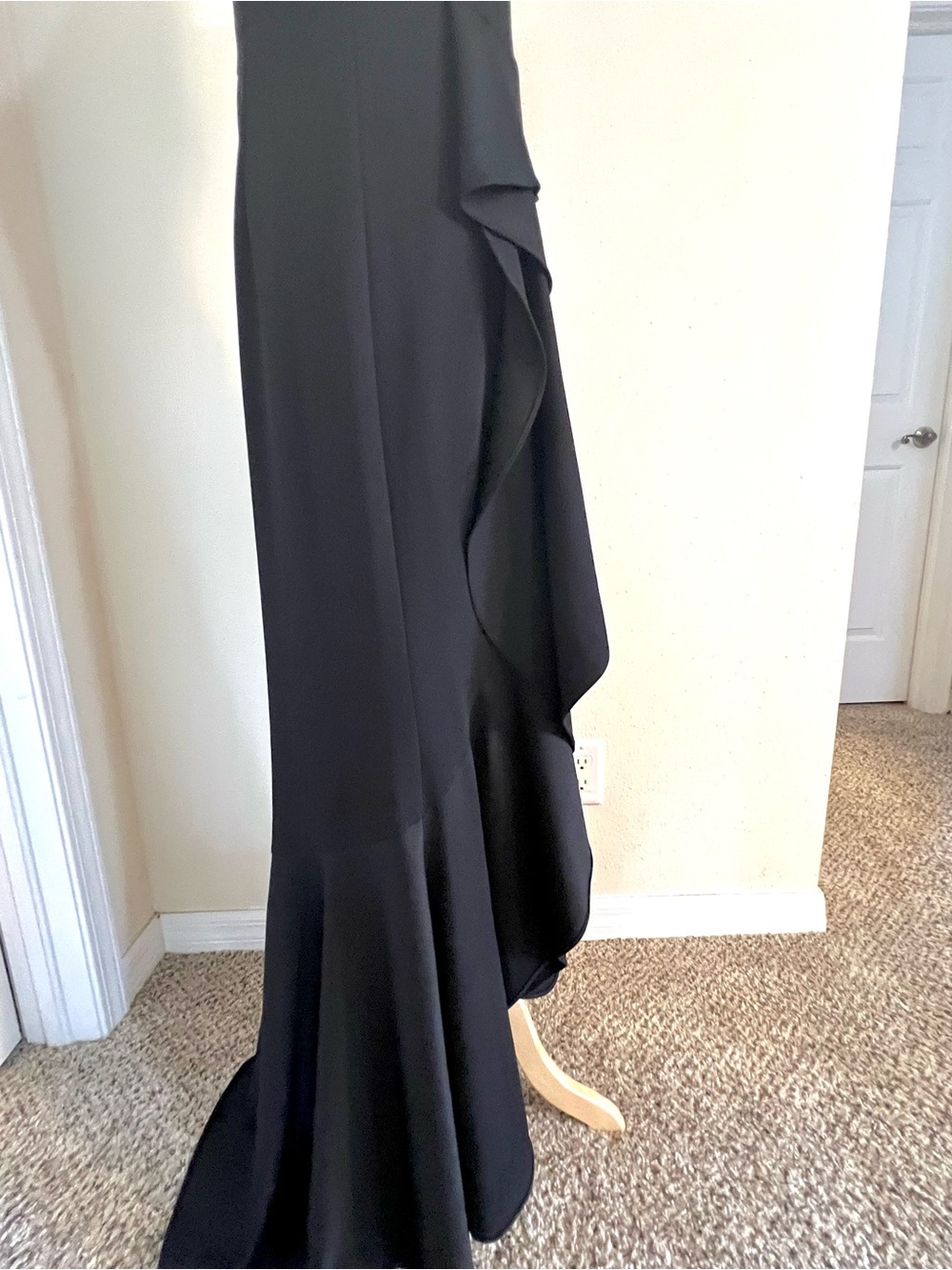 Adrianna Papell 8 Black Mermaid Gown Asymmetrical Ruffle Cascade Formal Evening - Picture 12 of 13